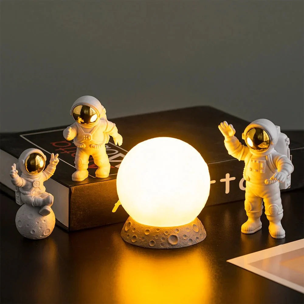 Astronaut & Moon Decor Set with Lamp - Tegulane Global