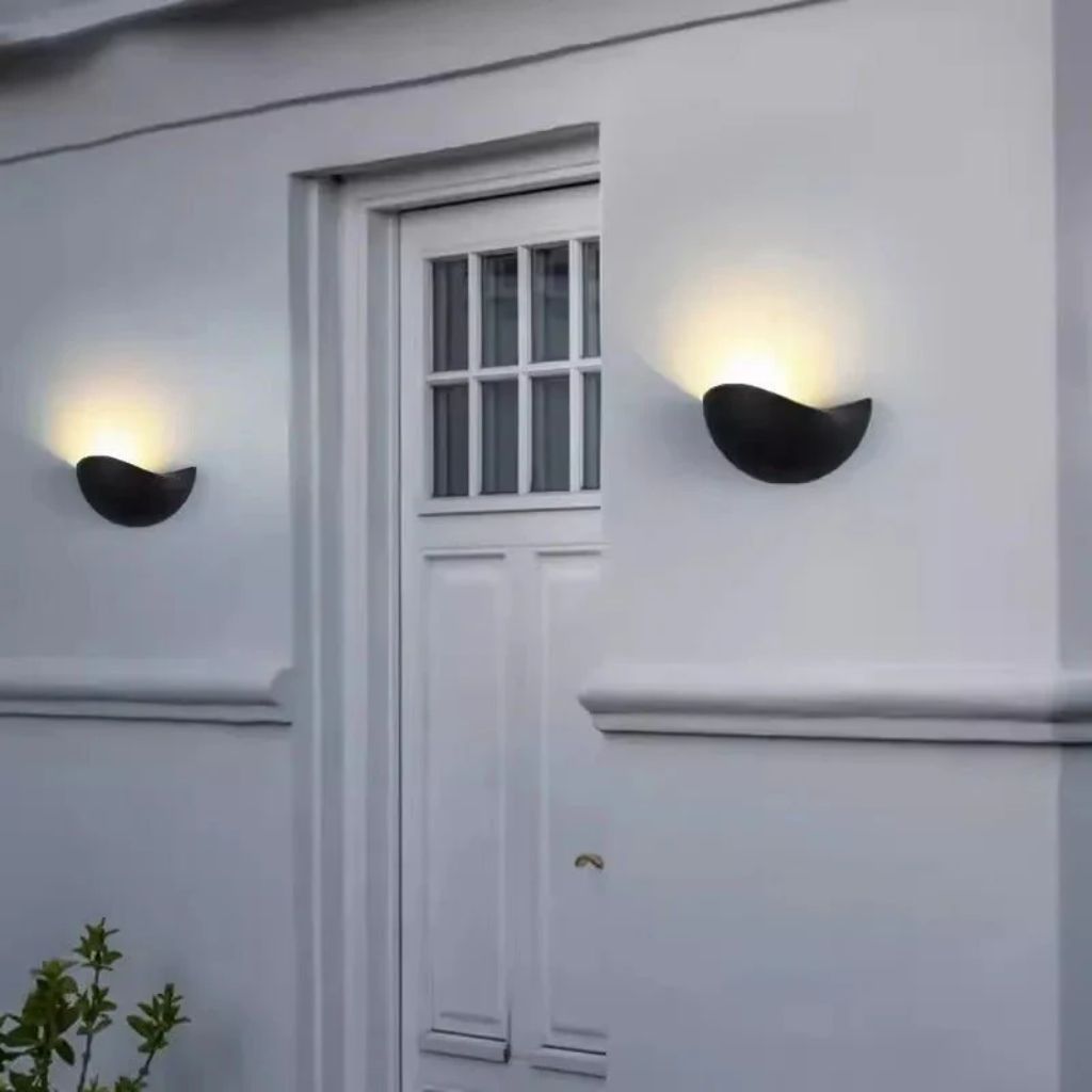 Minimalist Half-Round LED Wall Light - Tegulane Global