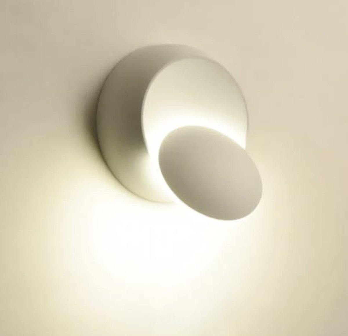 MoonSconce - Rotating Circle Interior Wall Light - Tegulane Global