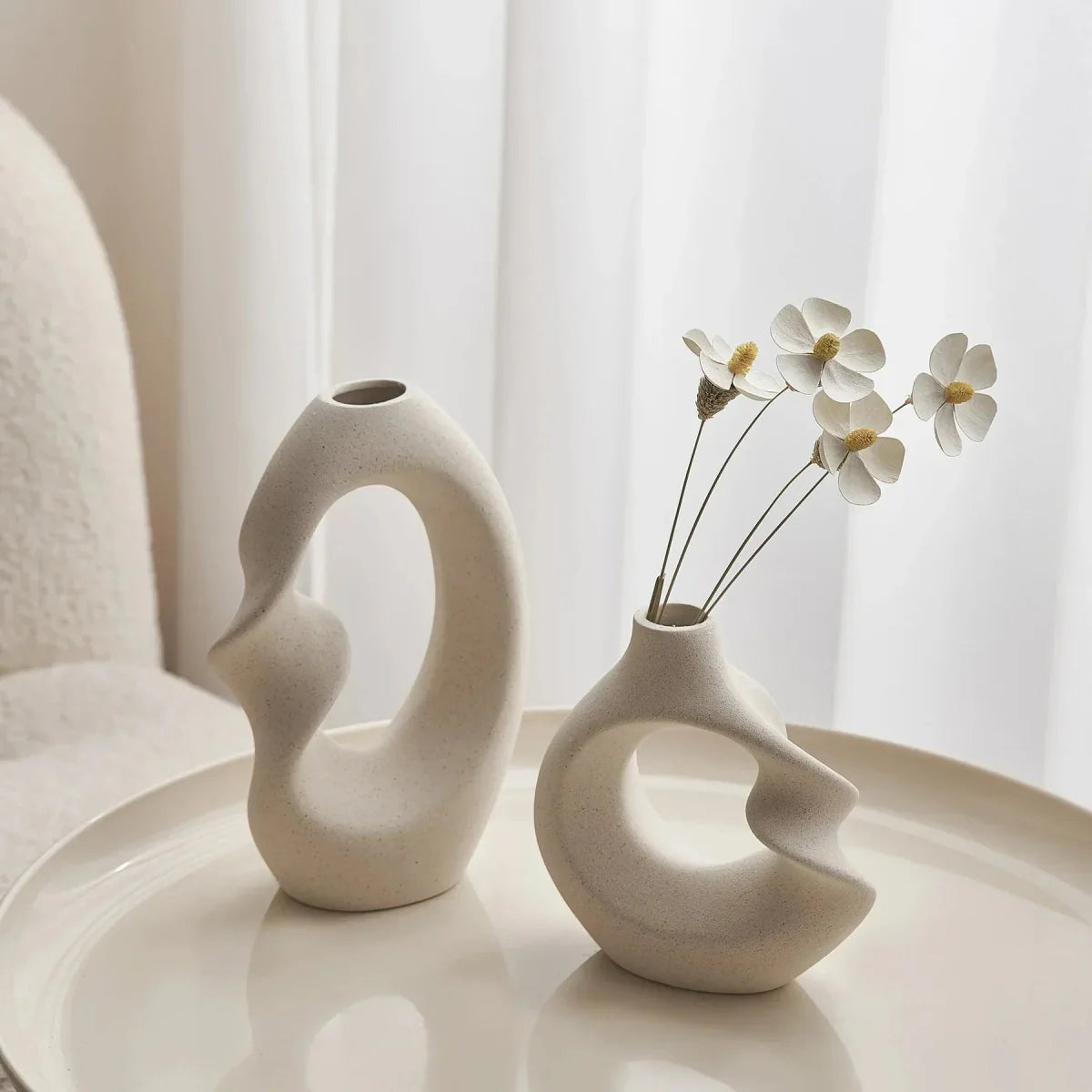 Onda Ceramic Vase Set – Abstract Sculptural Decor - Tegulane Global
