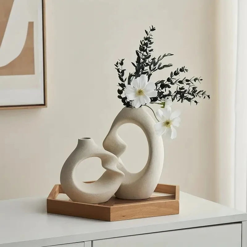 Onda Ceramic Vase Set – Abstract Sculptural Decor - Tegulane Global