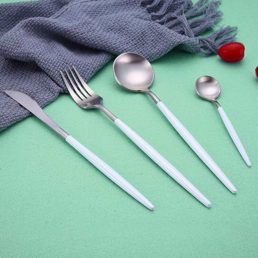 White Silver Cutlery Set - 30 Piece Flatware - Tegulane Global