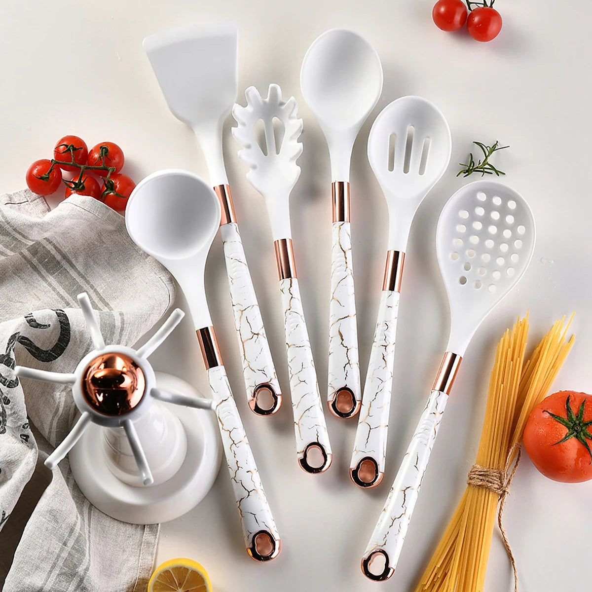 8pcs Silicone Kitchenware Set Pot Shovel Soup Spoon Spaghetti Claw Cooking Set with Storage Rack Household Kitchen Tools Set - Tegulane Global