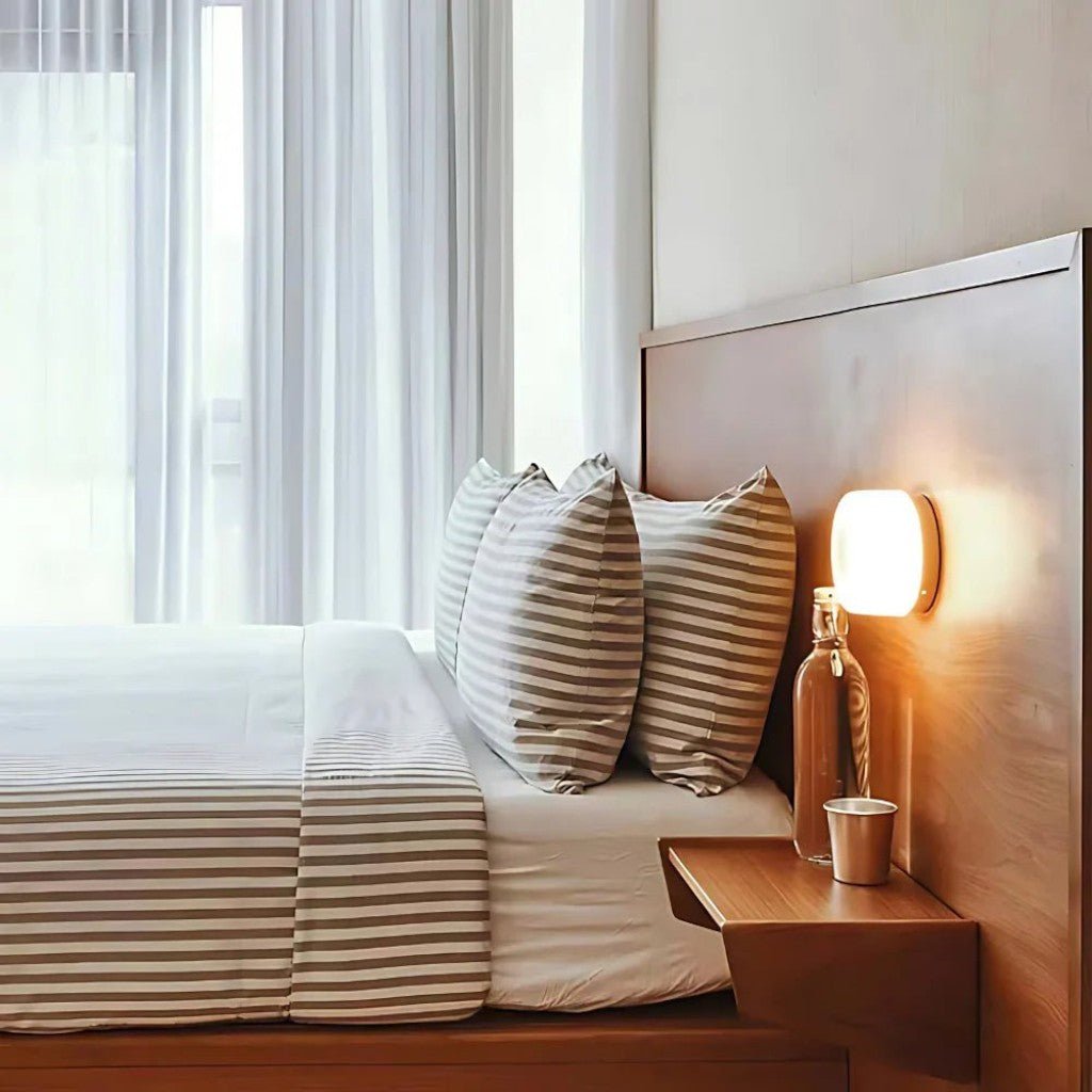 Frosted Glass Wall Sconce - Tegulane Global