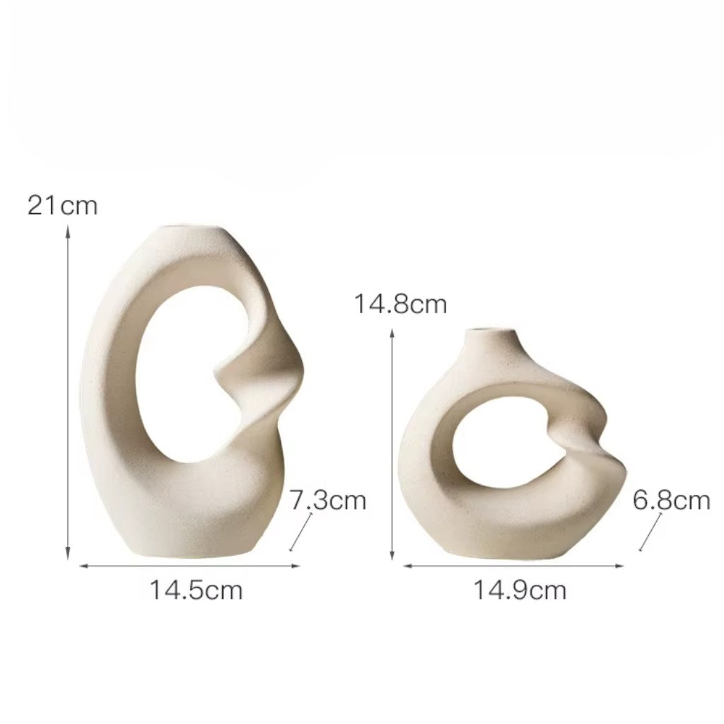 Onda Ceramic Vase Set – Abstract Sculptural Decor - Tegulane Global