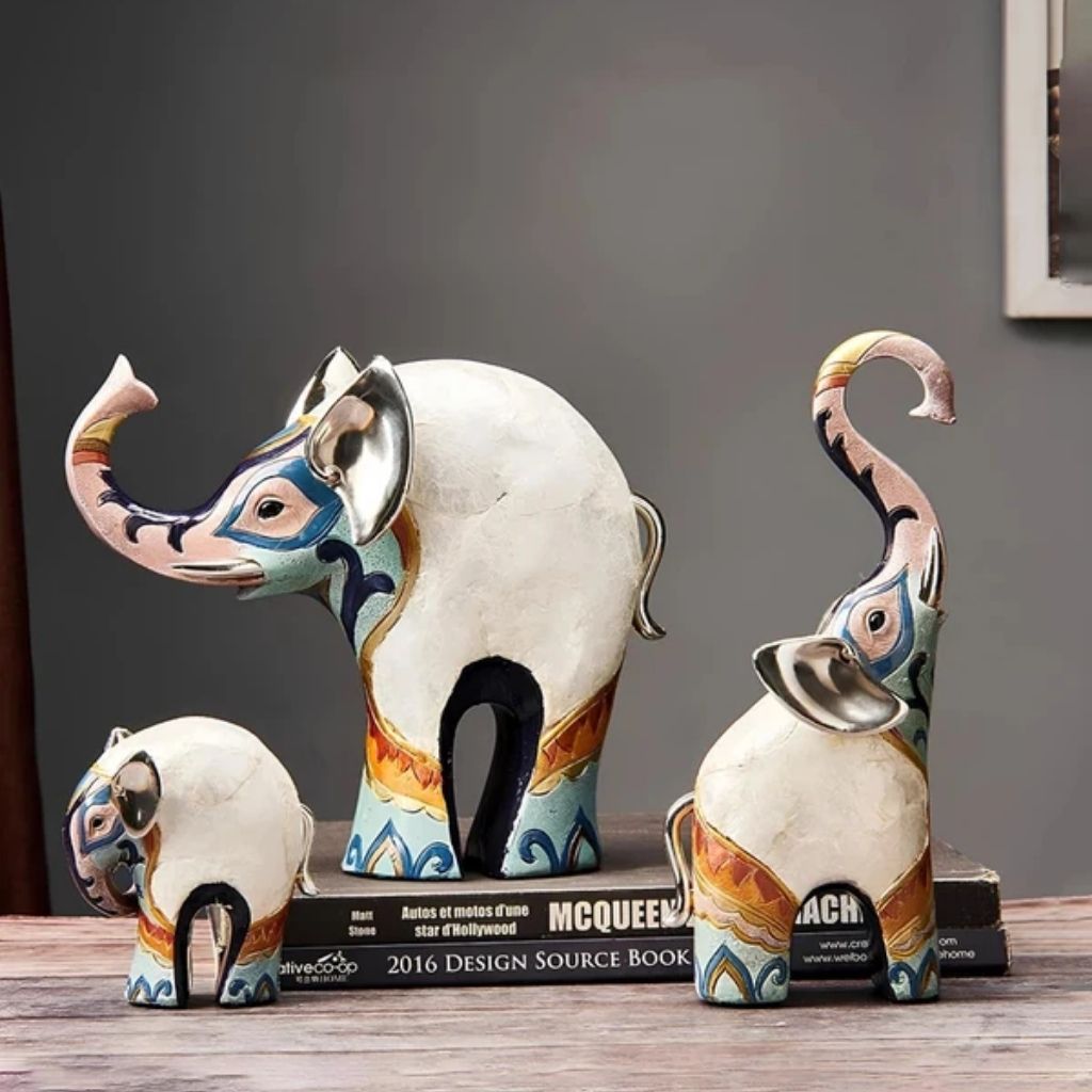 Set of 2 Resin Elephant Figurines - Tegulane Global