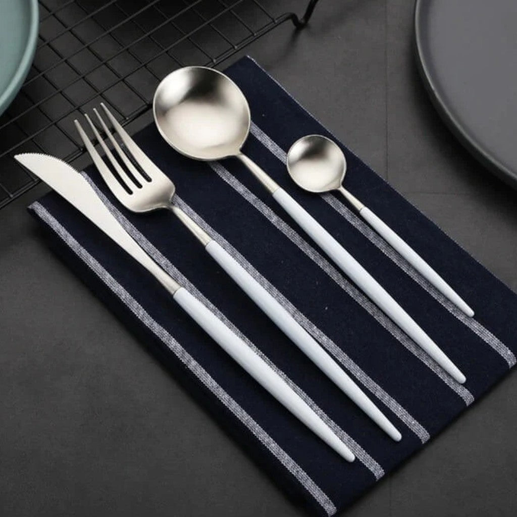 White Silver Cutlery Set - 30 Piece Flatware - Tegulane Global